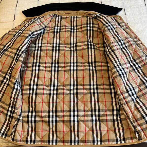 Like New! Quilted Barn Jacket with Corduroy Collar and Plaid Lining | Size XS-S - Picture 9 of 10